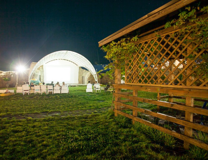 Летний кинотеатр - Курортный комплекс «Аквамарин»