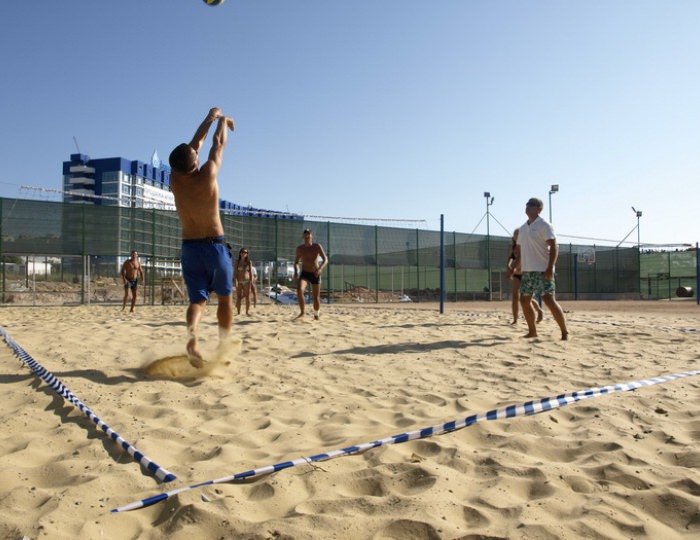 Пляжный волейбол и футбол - Курортный комплекс «Аквамарин»