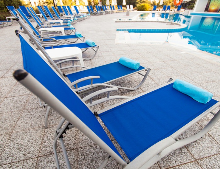 Открытый бассейн - Курортный комплекс «Аквамарин»