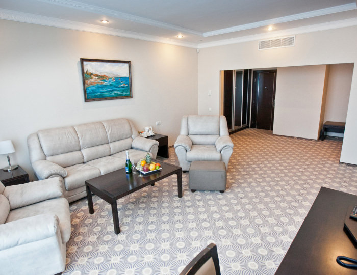 Suite Premier 2-местный вид на город - Курортный комплекс «Аквамарин»